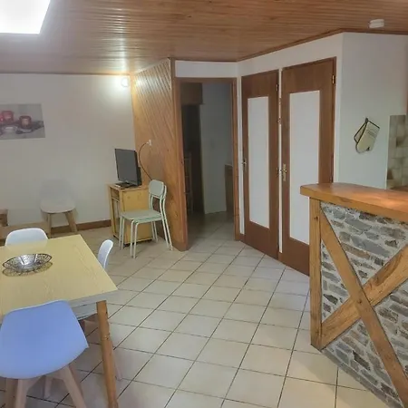 A La Montagne Rdc * Génos